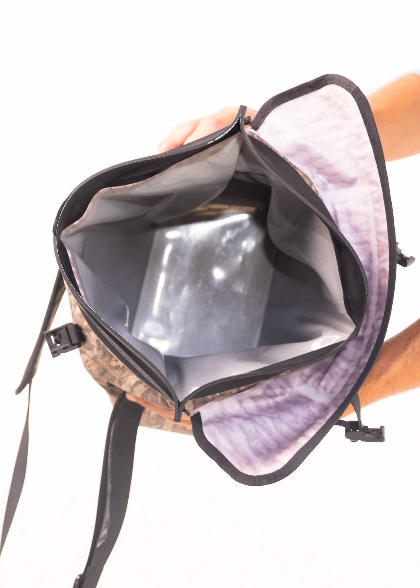[PRE-ORDER] Waterproof Floating Cooler Bag (In-Stock mid-January 2026)